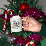 Merry Beachmas Santa Surfing Retro Design Kaffeetasse<br><div class="desc">Fröhliche Beachmas,  Santa Surfin',  farbenfrohe Retro-Typografie.</div>