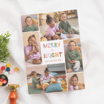 Merry & Bright 6 Foto Collage Weihnachtsfeiertag Feiertagskarte<br><div class="desc">Mit diesem "Merry & Bright" Weihnachts-Fotokartendesign erleben Sie die Magie der Urlaubssaison. Dieses festliche und fröhliche Design präsentiert sechs individuelle Fotos, die in einer unterhaltsamen Collage angeordnet sind. In der Mitte, zwischen den Fotos, liest es "Merry Bright" in niedlicher und farbenfroher Typografie. Ihr Familienname und das Jahr erscheinen unten in...</div>