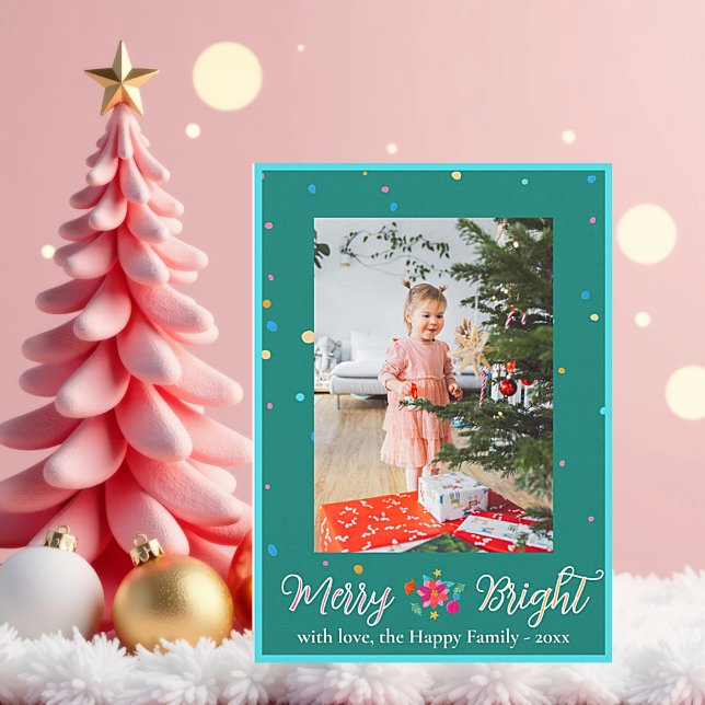 Merry Bright farbiges Foto Weihnachten (Merry and Bright Christmas Greeting Card photo personalize with family name and year.)