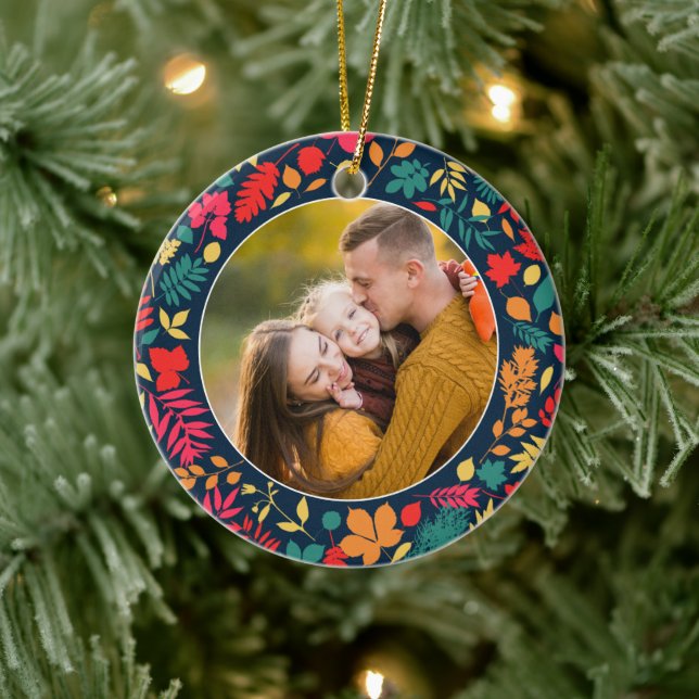 Merry & Bright Foto Farbiges Leaf Muster Keramik Ornament (Baum)