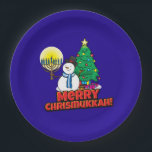 Merry Chrismukkkah mit Snowman und Menorah Pappteller<br><div class="desc">Es ist ein echter Chrismukkah 2019! Weihnachten und Hanukkah fallen über die gleiche Woche!Fügen Sie diese lustigen interreligiösen (Hanukkah und Weihnachten) Papier-Teller zu Ihren Chrismukah Feiern in diesem Jahr. Wenn Sie die Ferien zusammen feiern, sind dies eine schöne Touch.Das ist unser Design und Sie werden es nirgendwo anders finden als...</div>