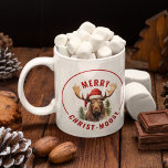 Merry Christ-moose Funny Christmas Moose Kaffeetasse<br><div class="desc">Genießen Sie den Urlaubssinn mit unserer charmanten Weihnachtsfeier-Tasse mit einem lieblichen Elch und einer Weihnachtsmannmütze, begleitet von dem sonnigen Gruß "Fröhlicher Christ-Elch". Diese Tasse eignet sich hervorragend, um Familie und Freunden herzliche Wünsche zu senden, während der Festsaison Lachen und Freude zu verbreiten, oder Ihnen ein Lächeln in Ihre Tasse Kakao...</div>
