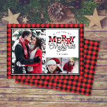 MERRY Christmas Buffalo Karierte Grenze 3-Foto Feiertagskarte<br><div class="desc">Dieses trendige 3-Foto-Design ist mit dem karierten Rot- und Schwarzbüffel-Text "Frohe Weihnachten" versehen. Klicken Sie auf die Schaltfläche Anpassen für mehr Flexibilität beim Anpassen von Grafik, Text und/oder Foto! Variationen dieses Designs, zusätzliche Farben sowie koordinierende Produkte sind in unserem Shop, zazzle.com/store/doodlelulu verfügbar. Kontaktieren Sie uns, wenn Sie dieses Design für...</div>