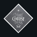 Merry CHRISTmas Christliche Chalkboard-Kalligraphi Serviette<br><div class="desc">Merry CHRISTmas Religious Chalkboard Kalligraphie Wir sagen "Frohe Weihnachten" die ganze Zeit, aber oft vergessen, den Ursprung der Worte. Diese Kunst zeigt originelle Handschriften, die in ihrem einzigartigen Design die Geschichte von Weihnachten erzählt, einfach und elegant im modischen Chalkboard-Look. Zeigen Sie Familie und Freunden Ihren CHRISTmas-Geist, wenn sie zu Weihnachten...</div>