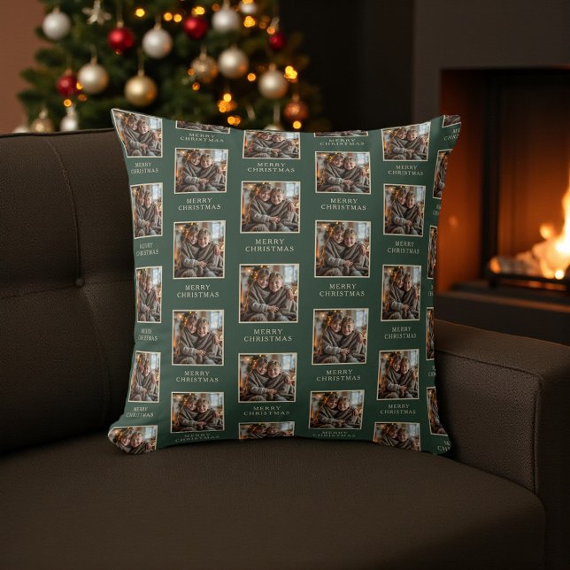 Merry Christmas Green Photo Holiday Kissen (Von Creator hochgeladen)