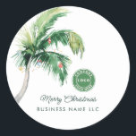 Merry Christmas Palm Tree Coastal Business Logo Runder Aufkleber<br><div class="desc">Eine moderne, stilvolle, flache Gästekarte mit moderner und handgeschriebener Schrift-Typografie mit einem geschmückten Palmenbaum. Passen Sie diese Karte einfach an, indem Sie auf die Schaltfläche "Personalisieren" klicken. Egal ob Sie Dankbarkeit ausdrücken, die besten Wünsche erweitern oder einfach nur den Geist der Saison teilen, unsere Custom Palm Tree Business Weihnachtsgrüße Card...</div>