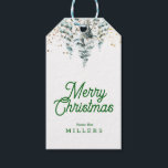 MERRY CHRISTMAS RETRO TYPOGRAPHY SNOWY BÄUME GESCHENKANHÄNGER<br><div class="desc">Frohe Weihnachten Retro grüne Typografie auf einem weißen Hintergrund und einem schneebedeckten Weihnachtsbaumakzent.</div>