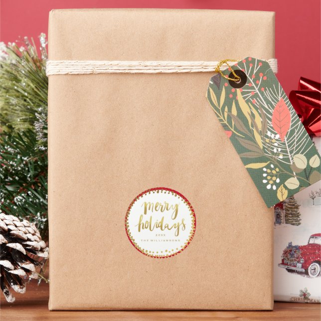 Merry Holidays Trendy Gold Script Custom Red Runder Aufkleber (Feiertag)