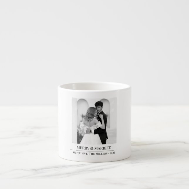 Merry & Married - Personalized Newlywed Christmas  Espressotasse (Vorderseite)