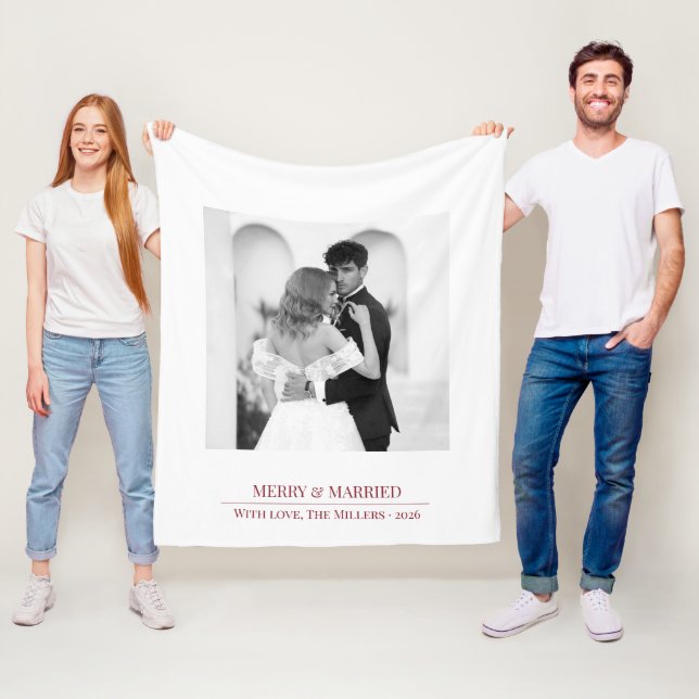 Merry & Married - Personalized Newlywed Christmas  Fleecedecke (Beispiel)