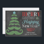 Merry Mustache Chalkboard Flat Christmas Card Feiertagskarte<br><div class="desc">Fröhliche Schnurrbärte machen einen süßen, sonderbaren Weihnachtsbaum und eine trendige, farbenfrohe, schicke, Vintage Chalkboard-Typografie versendet eine besondere Urlaubsbotschaft, um dies zu einer unvergesslichen Weihnachtskarte zu machen, die an Familie und Freunde in dieser Ferienzeit geschickt wird. Personalisieren Sie diese Grußkarte einfach, indem Sie die angegebenen Vorlagen verwenden, um Ihre Namen hinzuzufügen....</div>