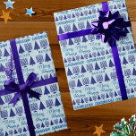 Merry Navy Intergléry Kinder Name Chrismukkah Geschenkpapier<br><div class="desc">Personalisieren Sie diese eine von einer Art Chrismukkah Packpapier, indem Sie Ihrem Kind den Namen in die navy blauen Weihnachtsbaum und Hanukkah Menorah Muster und schaffen Sie etwas wirklich Besonderes für unter dem Baum. Dieses niedliche Verpackungspapier mit dunkelblauer Schrift, in dem Sie Ihre Namen auf hellblauem, pastellblauen Hintergrund auswählen können,...</div>