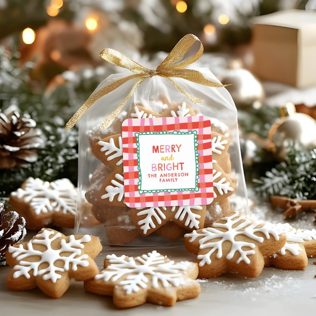 Merry und Bright Custom Holiday Red & Pink Gingham Quadratischer Aufkleber (Von Creator hochgeladen)