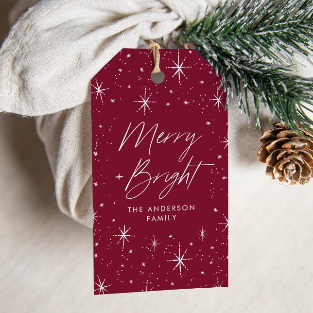 Merry und Bright Script Cranberry Holiday Geschenkanhänger (Von Creator hochgeladen)
