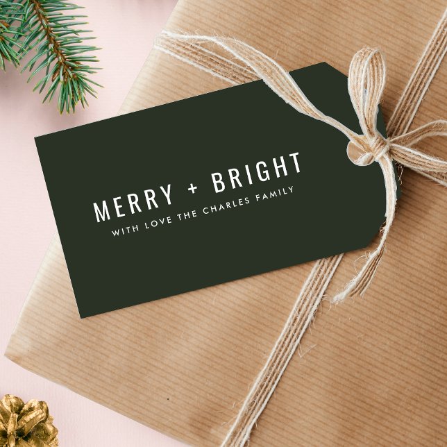 Merry und Bright | Stilvolle dunkelgrüne Weihnacht Geschenkanhänger (“Merry + Bright” gift tags by Guava, featuring bold typography on rich forest green background)