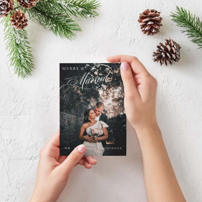 Merry & Verheiratet Elegantes Script-Foto Feiertagskarte (Von Creator hochgeladen)