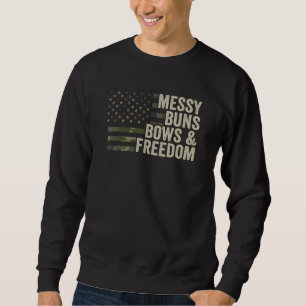 Messy Buns Bows Freedom Womens Archery Bow Jagen Sweatshirt