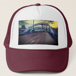 Metallbrücke Truckerkappe
