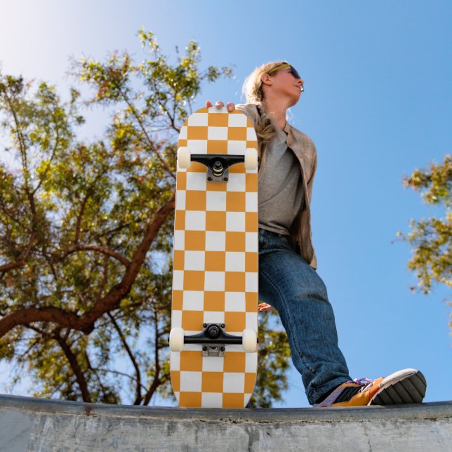 Metallic Gold with Orange Square Style Skateboard (Außenbereich 1)