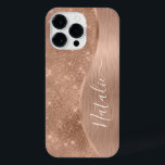 Metallische Rose Gold Glitzer Personalisiert iPhone 14 Pro Max Hülle<br><div class="desc">Einfach personalisieren Sie diese Rose Gold gebürstetes Metall und glamouröse Imitate Glitzer gemustert Handy Gehäuse mit Ihrem eigenen individuelle Name.</div>