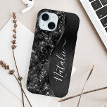Metallischer Schwarzer Glitzer Personalisiert Case-Mate iPhone Hülle<br><div class="desc">Dieses schwarz gebürstete Metall und glamouröse Imitate Glitzer gemustert Handy Gehäuse mit Ihrem eigenen individuelle Name leicht personalisieren.</div>