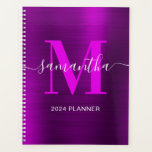 Metallisches Magenta Lila Signature Monogramm Planer<br><div class="desc">Erstellen Sie für sie einen personalisierten gürteleigenen Namen und ein mit Monogramm Planer- oder Terminbuch. Die magenta lila Imitate metallische Folie digitale Kunstgrafik drucken wie ein Foto. Pinkfarbenes lila-weißes, zeitgenössisches Monogramm mit elegantem Kalligraphiedesign im Signaturstil kann individuell angepasst werden.</div>