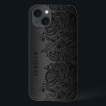 Metallisches Schwarz mit schwarzer Paisley-Spitze Case-Mate iPhone Hülle<br><div class="desc">Schwarz dunkelgraue metallische Design gebürstetes Aluminium mit schwarzem Blumenpaisley Spitze. Anpassbare und optionale Monogramm</div>