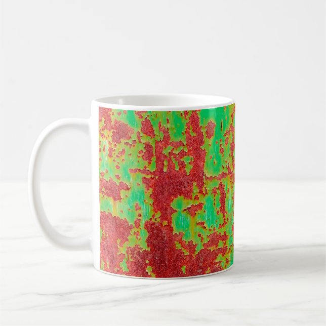 Metallstruktur mit Kratzer- und Risseffekt, ab Kaffeetasse (Links)