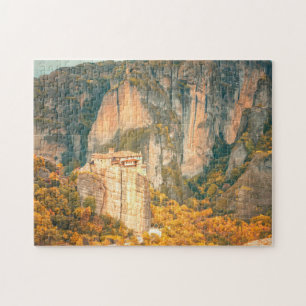 Meteora Griechenland im Herbst Orange Blätter Klip