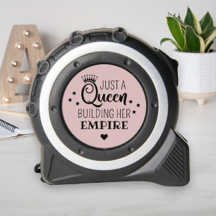 Mètre Ruban Citation Rose Pink Queen Construisant Son Empire