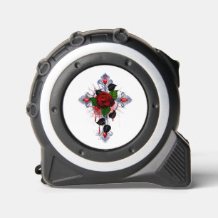 Mètre Ruban Croix d'argent avec une rose rouge