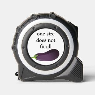 Mètre Ruban FUNNY EGGPLANT une taille ne convient pas à tous