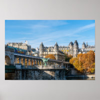 Metro in Pont de Bir-Hakeim - Paris, Frankreich