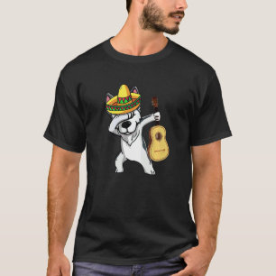 Mexican Dabbing Husky Cinco De Mayo Poncho Sombrer T-Shirt