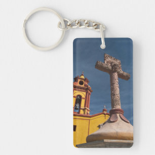 Mexiko, Bernal. Aussicht auf Iglesia de San Sebast Schlüsselanhänger