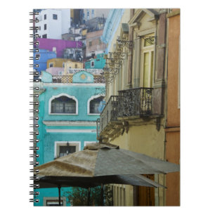 Mexiko, Guanajuato. Dicht gepackte Auswahl von Notizblock