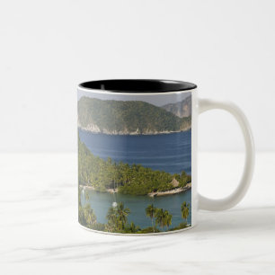 Mexiko, Guerrero, Zihuatanejo. Playa Las Gatas - Zweifarbige Tasse