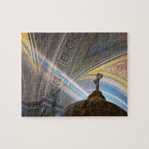 Mexiko, Morelia. Sonnenstrahlen dringen ins Innere