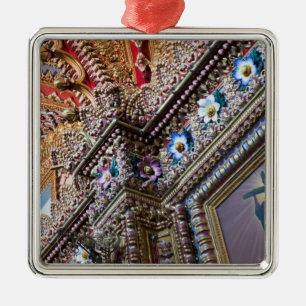 Mexiko, Queretaro. Detail im Inneren einer aufwend Ornament Aus Metall