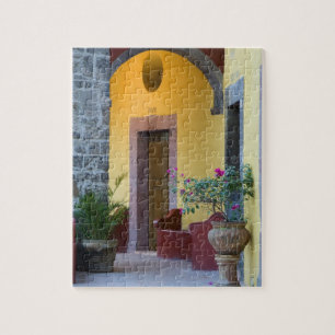 Mexiko, San Miguel de Allende, Torbogen-Eingang