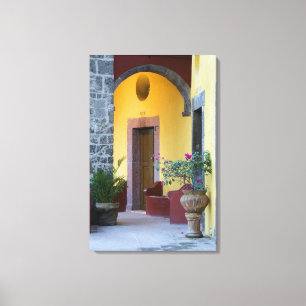 Mexiko, San Miguel de Allende, Torbogen Eingang Leinwanddruck