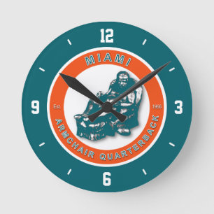 Miami Armchair Quarterback Football Wall Clock Runde Wanduhr