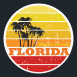 Miami Beach Florida Vintager Sonnenuntergang Runder Aufkleber<br><div class="desc">Beginnen Sie Ihren fantastischen Ausflug nach Miami Beach- Florida mit diesem originellen Vintagen Grafikdesign, das sich perfekt eignet für Damen und Herren, um die großartige Stadt zu erkunden. Sie werden bald einige der besten und bedeutendsten Städte in Südflorida Amerika erleben. Und dieses unglaubliche Kunstwerk wird Sie noch besser fühlen, wenn...</div>