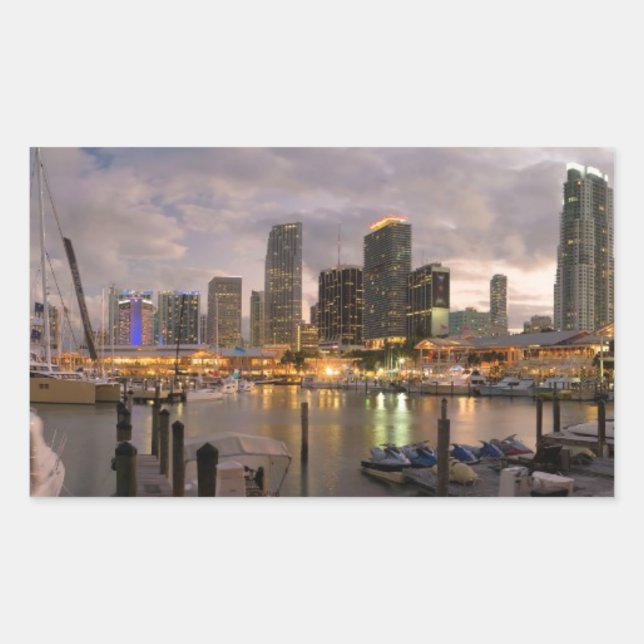 MiamifinanzSkyline an der Dämmerung Rechteckiger Aufkleber (Vorderseite)