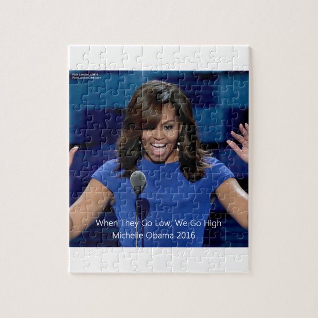 Michelle Obama "We Go High" Collectible (Vertikal)