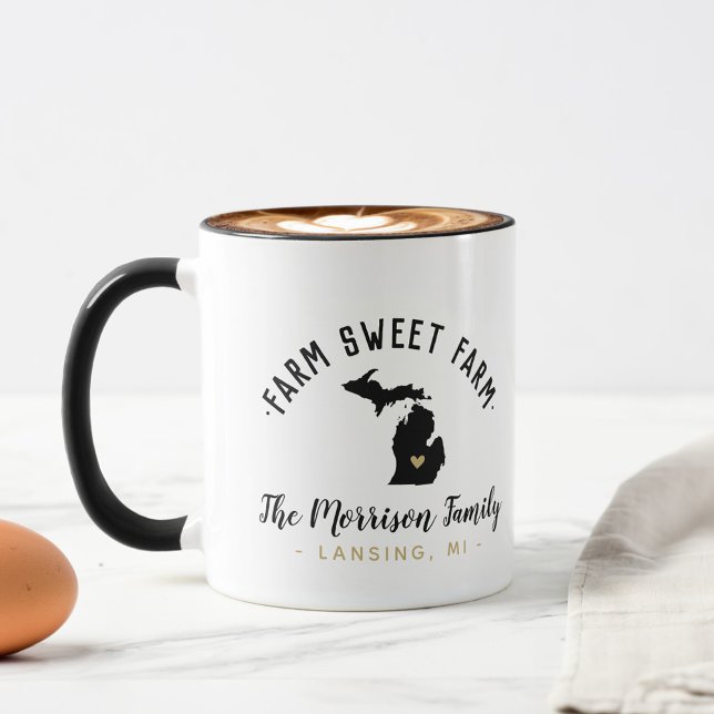 Michigan Farm Sweet Farm Family Monogram Tasse (Von Creator hochgeladen)