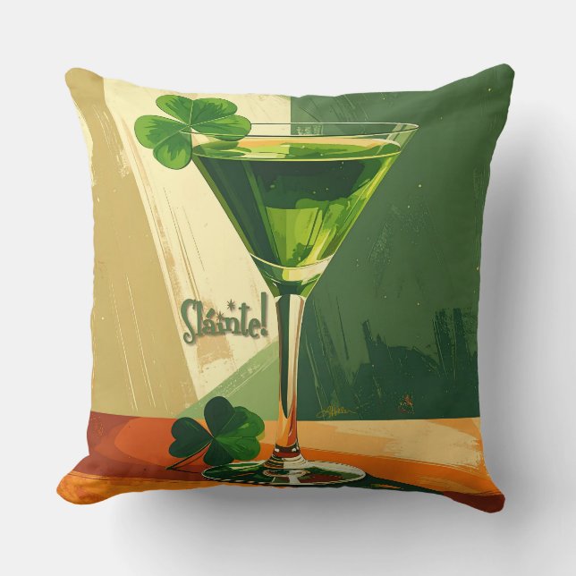 Mid Century Modern Shamrock Martini Sláinte!  Kissen (Vorderseite)