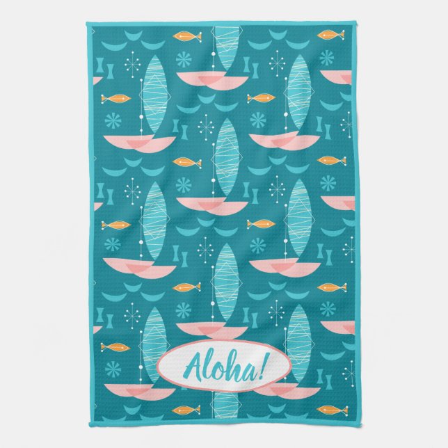 Mid Century Pink Catamaran - Blue Background Geschirrtuch (Vertikal)