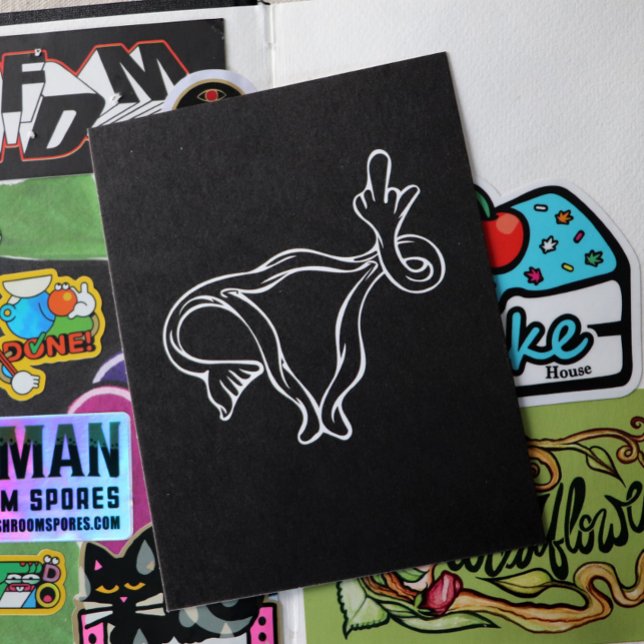 Middle Finger Uterus Pro-choice Postkarte (Von Creator hochgeladen)