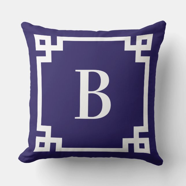 Midnight Blue Greece Key Border Monogram Kissen (Vorderseite)